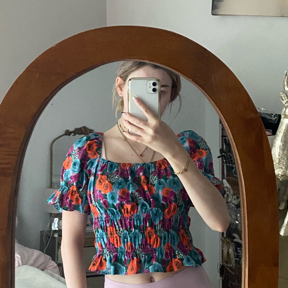 Floral short sleeve blouse
